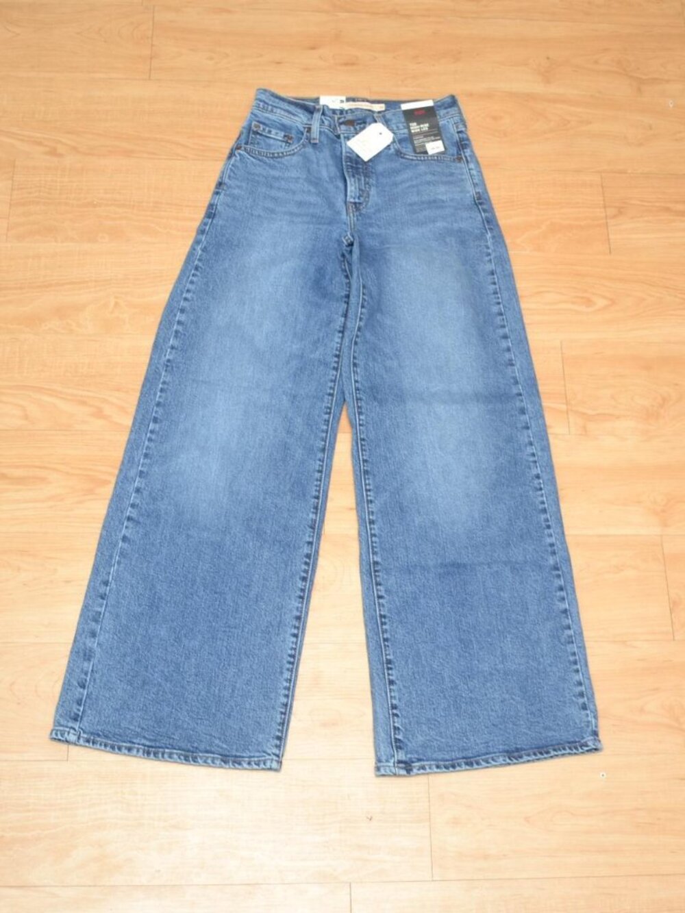 Levi's 728 High-Rise Wide-Leg Women's Jeans 26x32